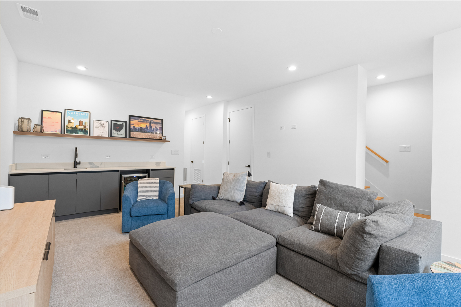 1520 N Ashland Avenue Unit: 1