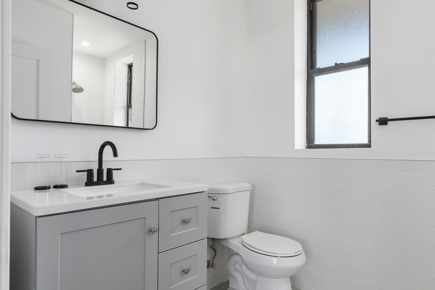 3025 W Irving Park Road Unit: 3S