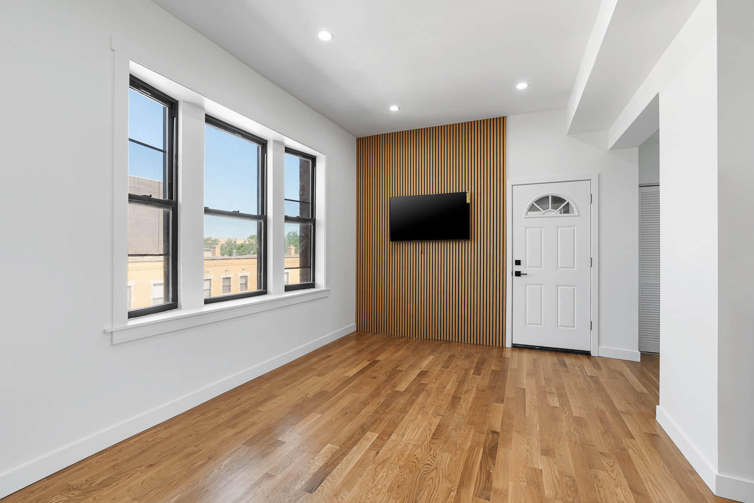 3025 W Irving Park Road Unit: 3S