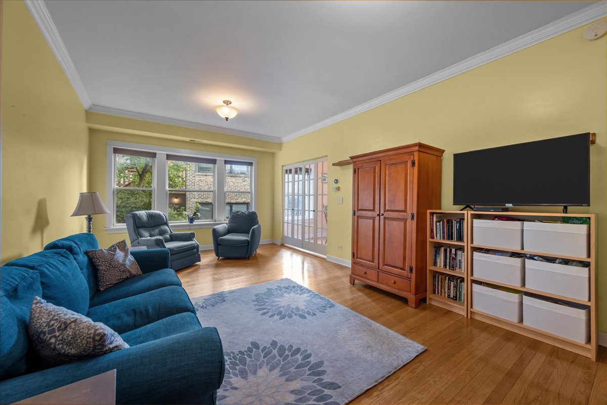 1112 Main Street Unit: 3E