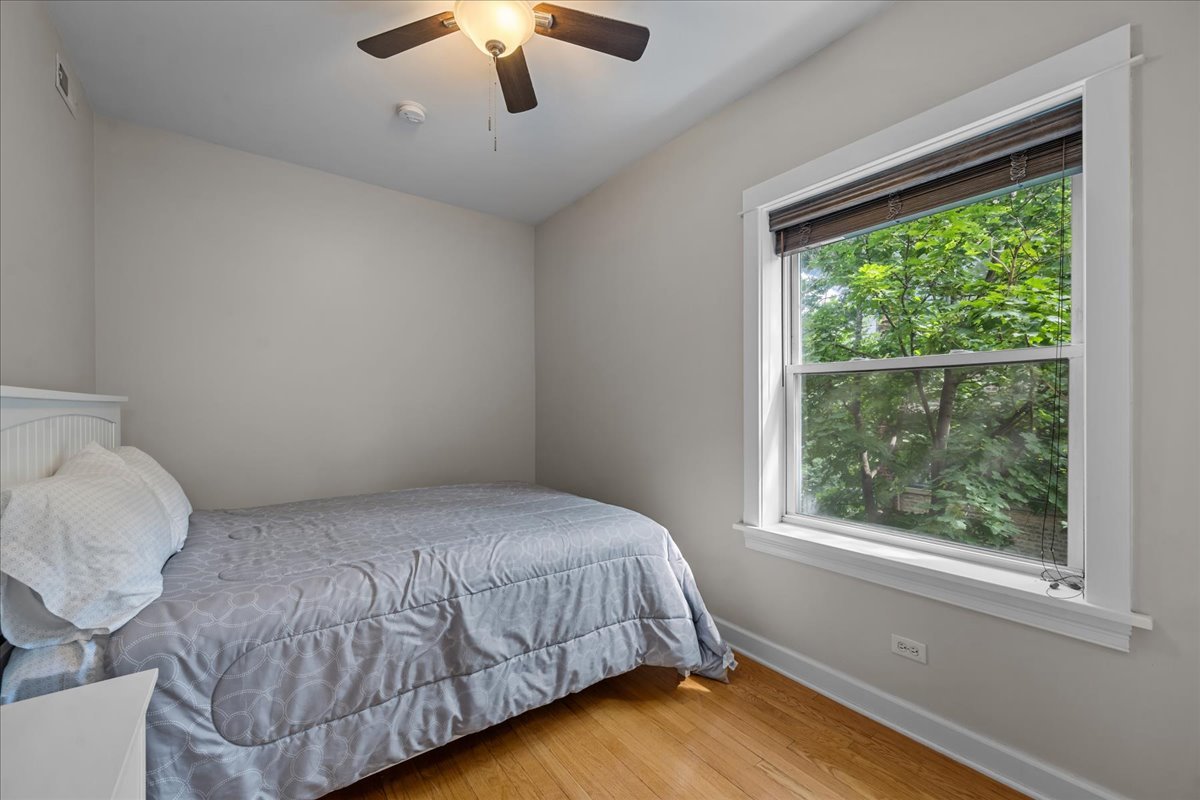 1112 Main Street Unit: 3E