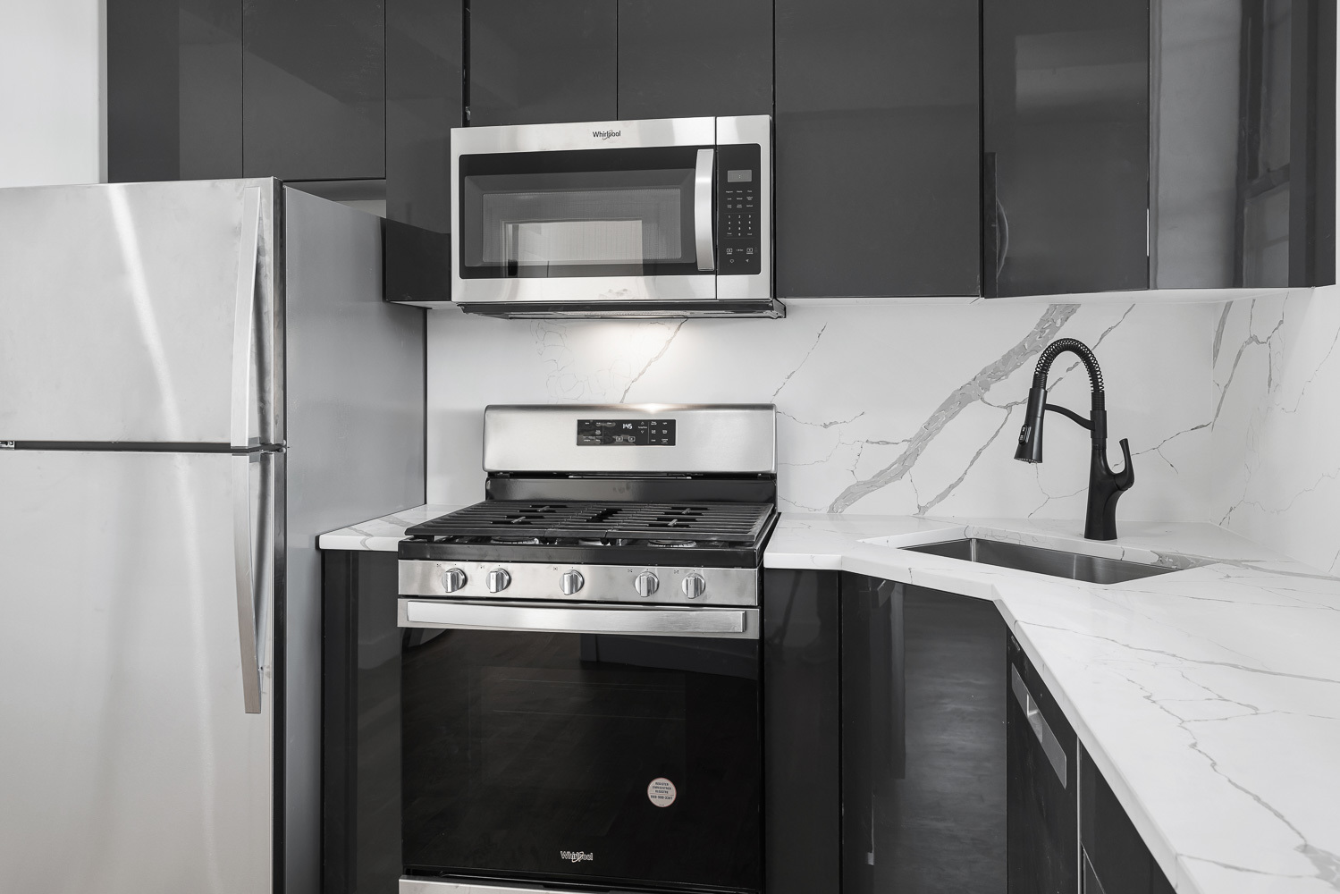 3025 W Irving Park Road Unit: 3N