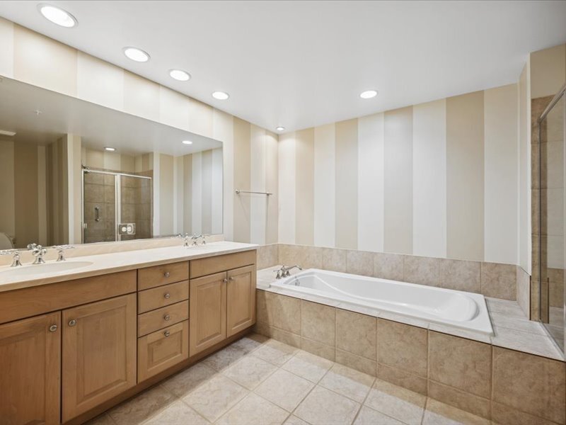 940 Augusta Way Unit: 309