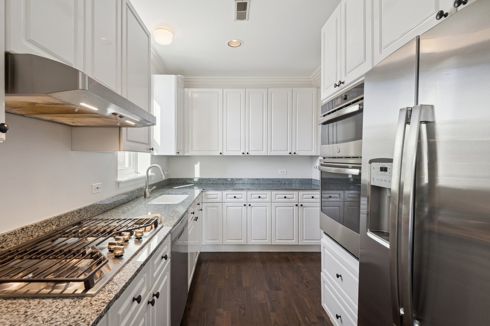 1122 W Armitage Avenue Unit: 302