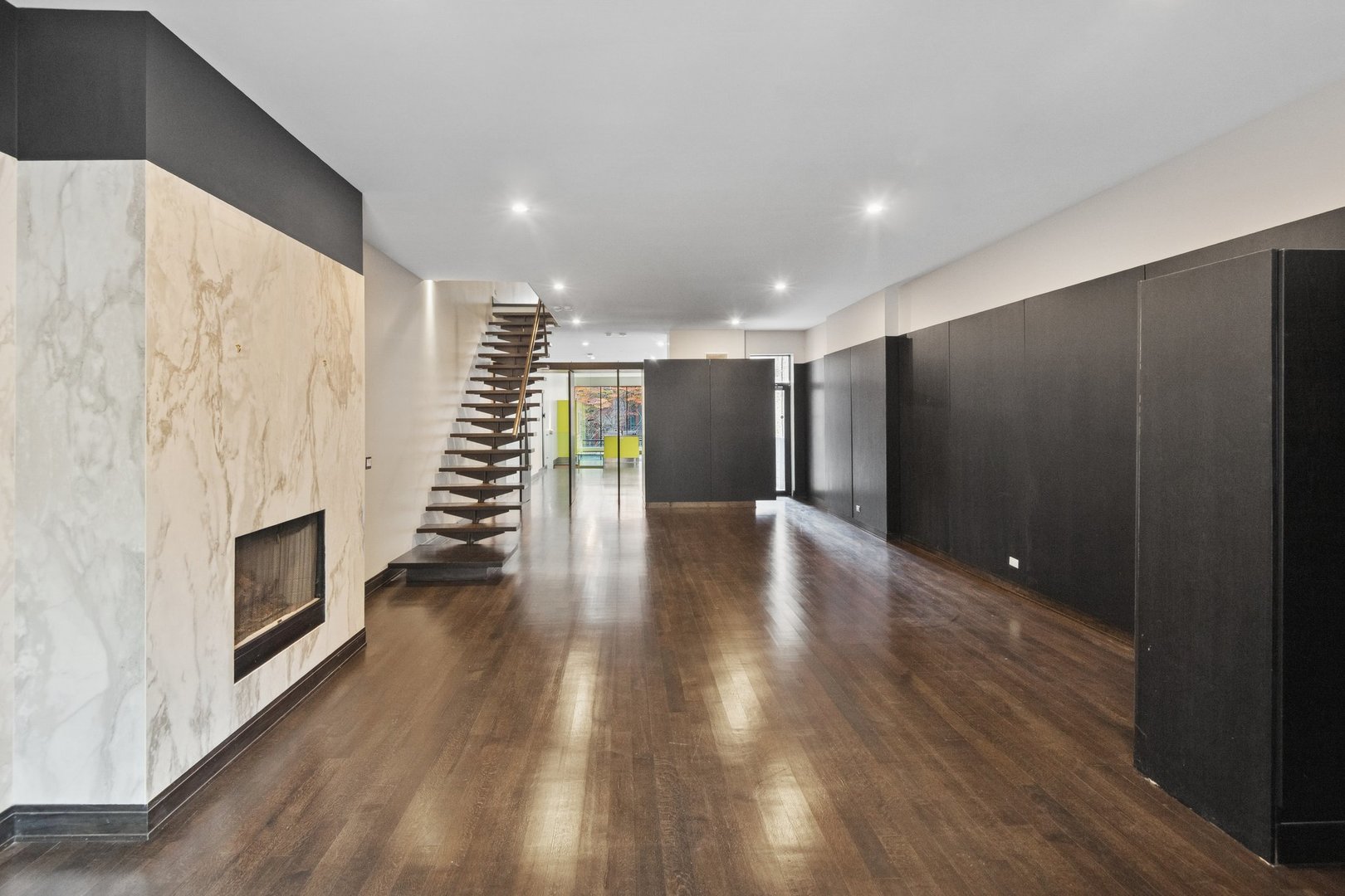 44 E Cedar Street