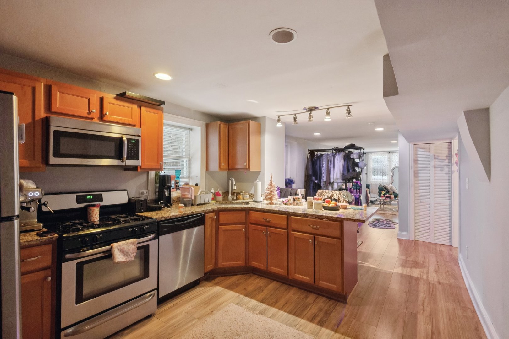 1707 N WASHTENAW Avenue