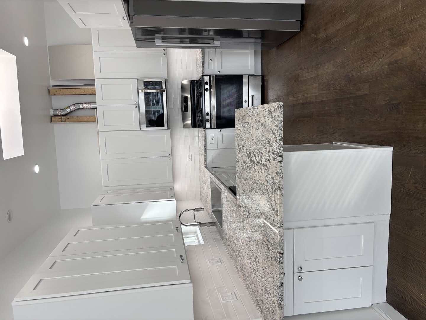 839 N Winchester Avenue Unit: CH