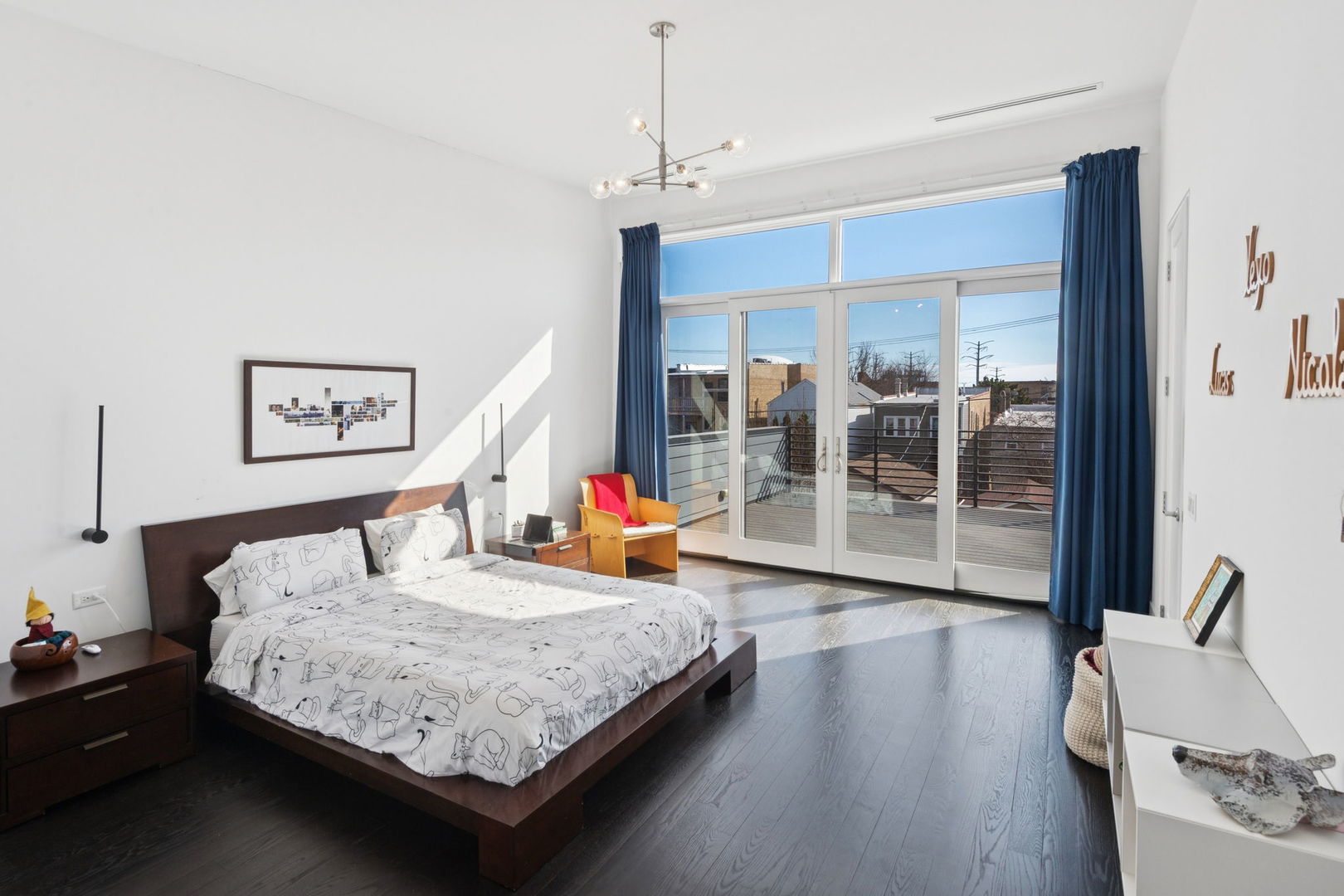 2629 W Superior Street