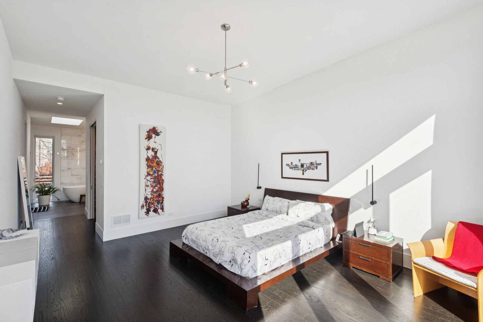 2629 W Superior Street