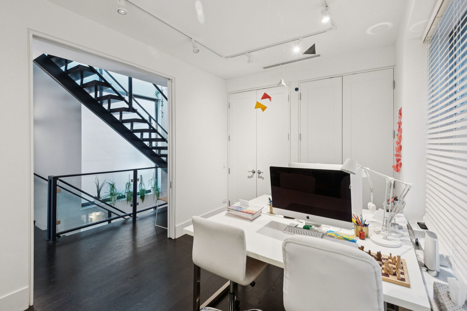 2629 W Superior Street