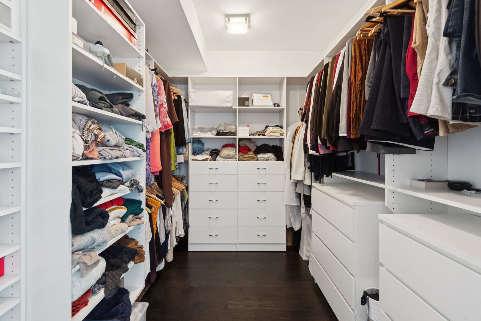 2629 W Superior Street