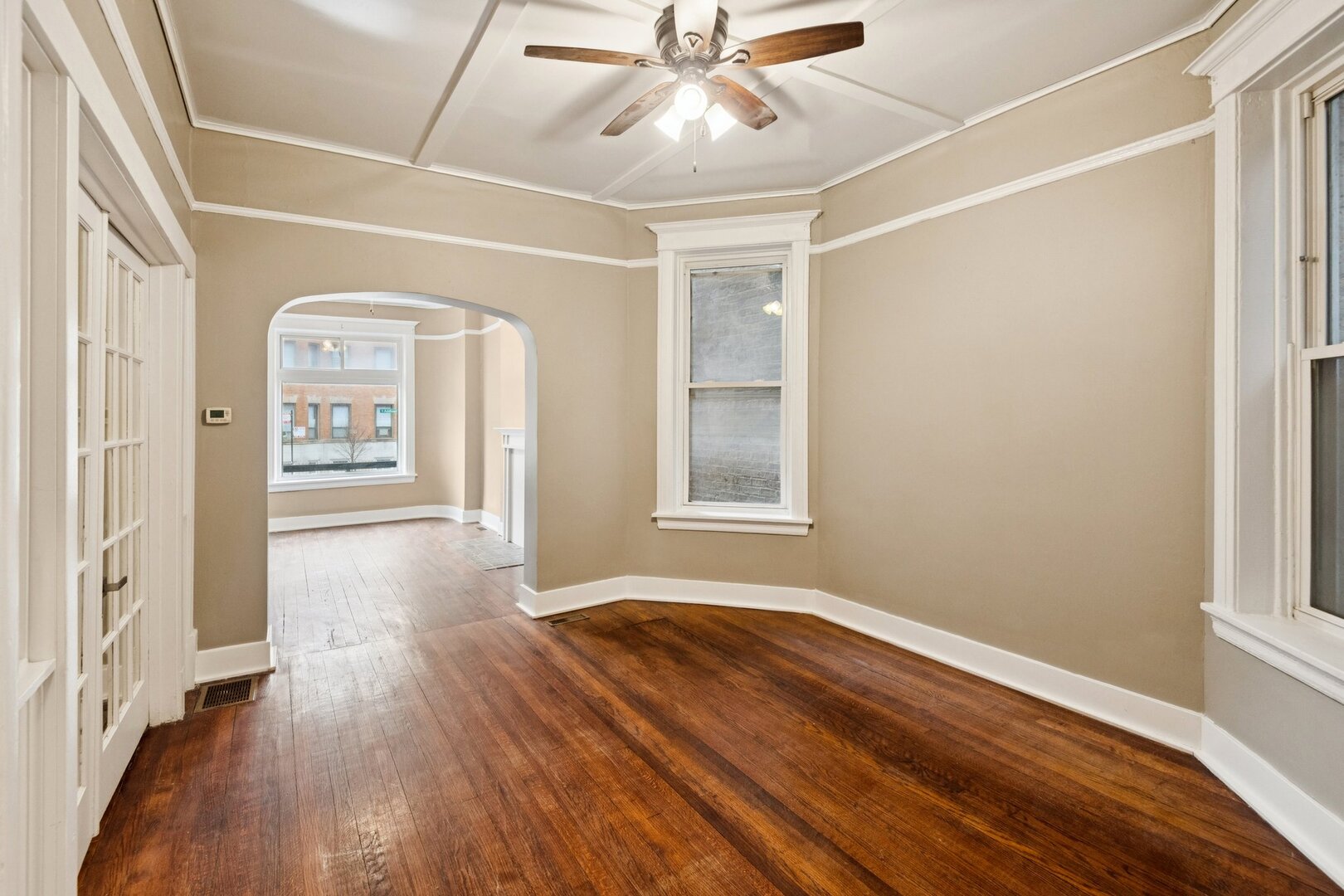 903 W Addison Street Unit: 1