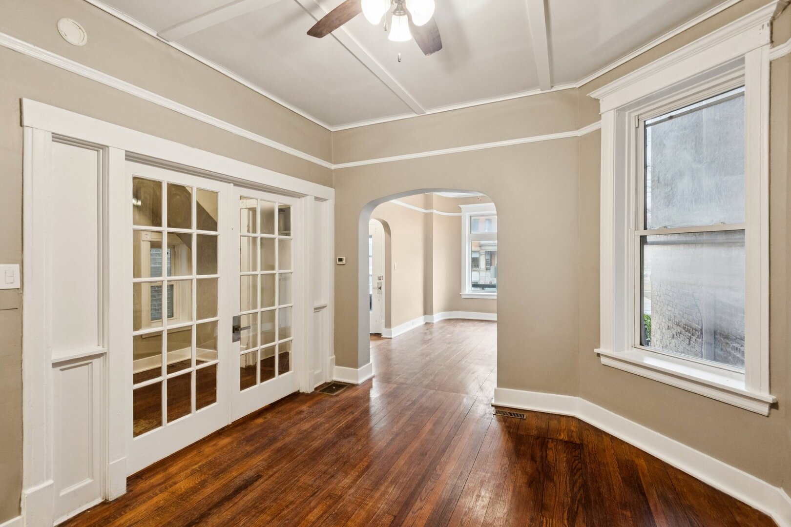 903 W Addison Street Unit: 1