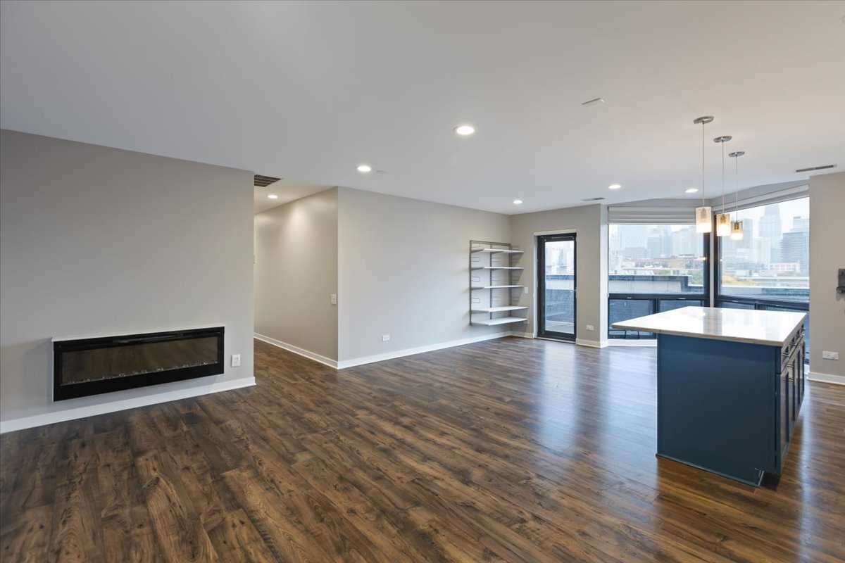 222 S Racine Avenue Unit: 408