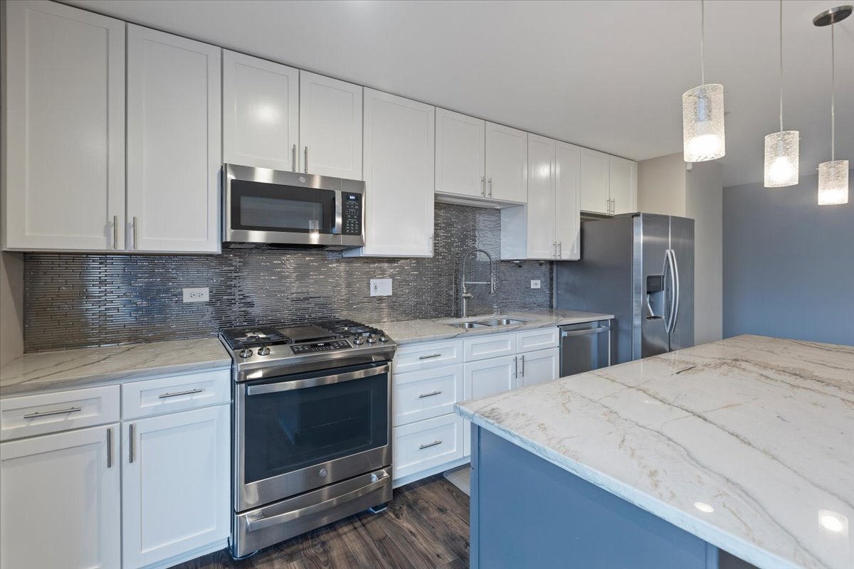 222 S Racine Avenue Unit: 408