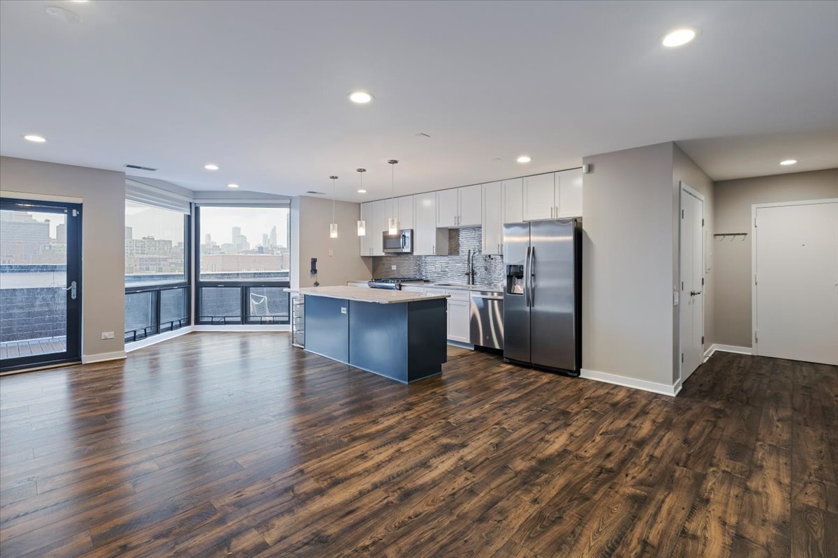 222 S Racine Avenue Unit: 408