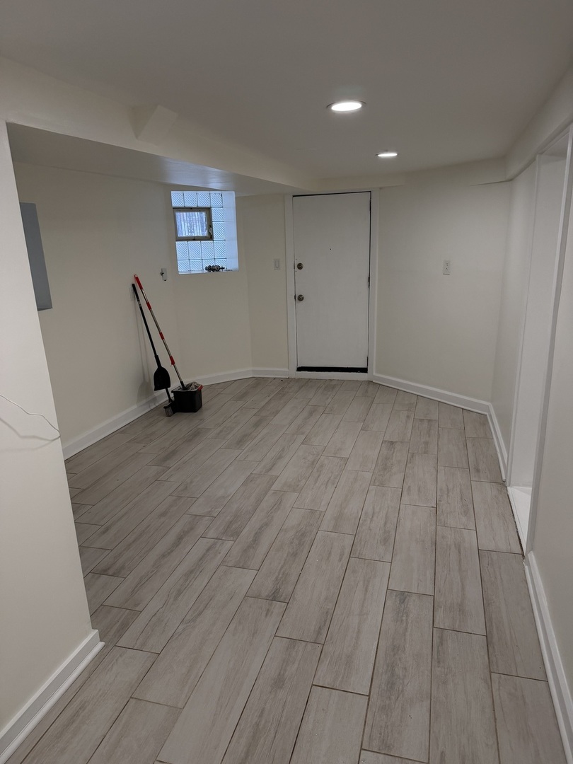 2707 N Central Park Avenue Unit: G