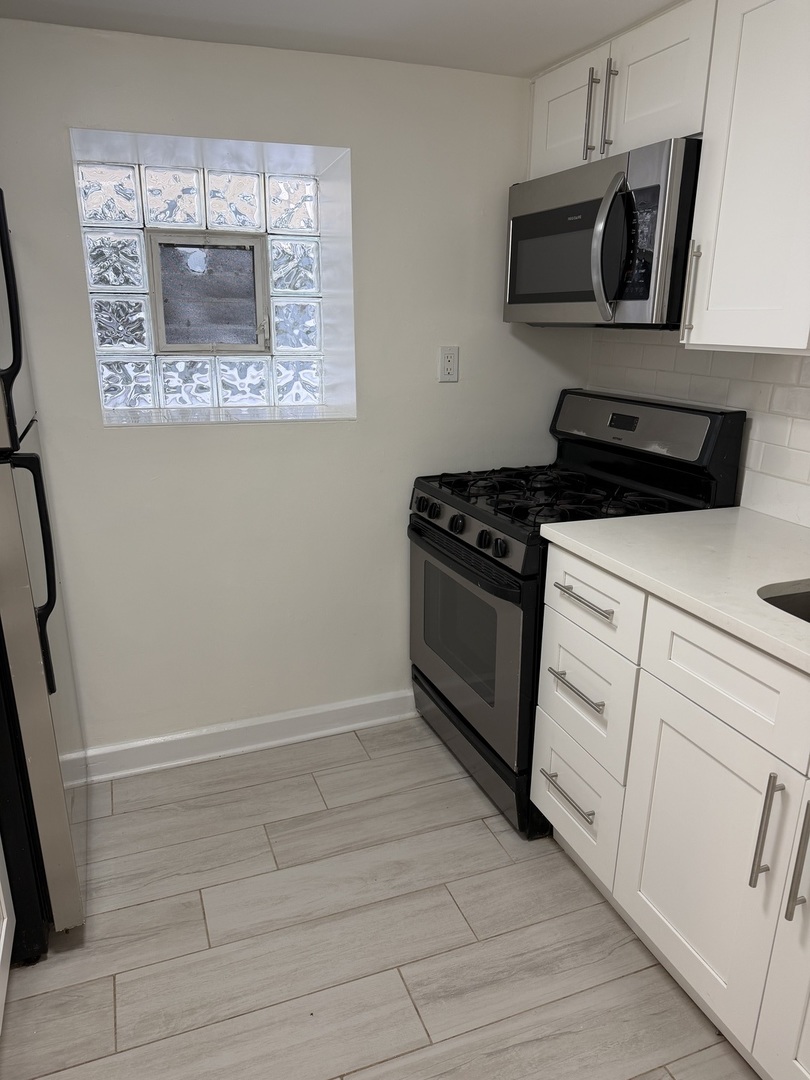 2707 N Central Park Avenue Unit: G