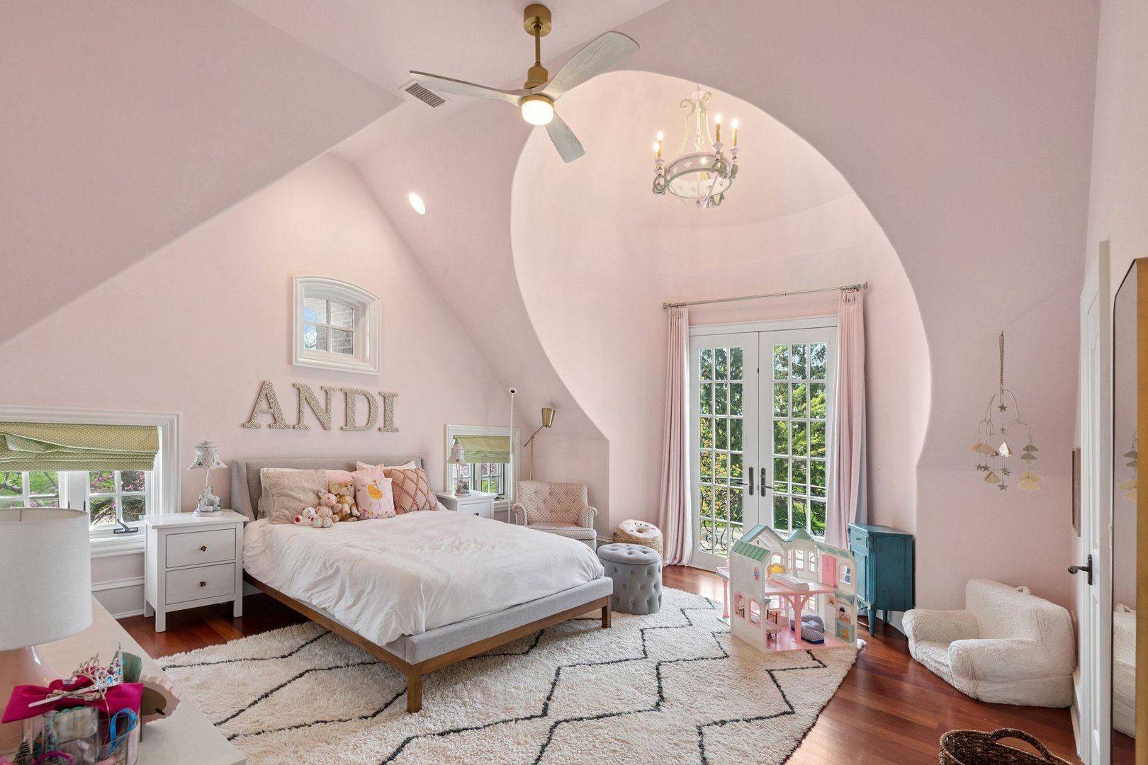 18 Hidden Brook Drive