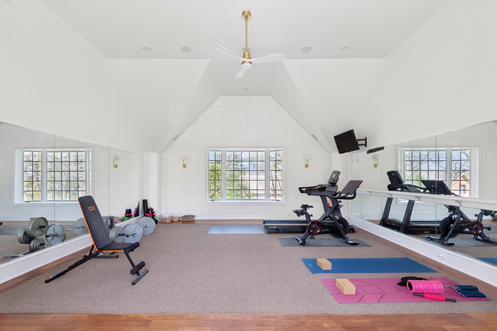 18 Hidden Brook Drive