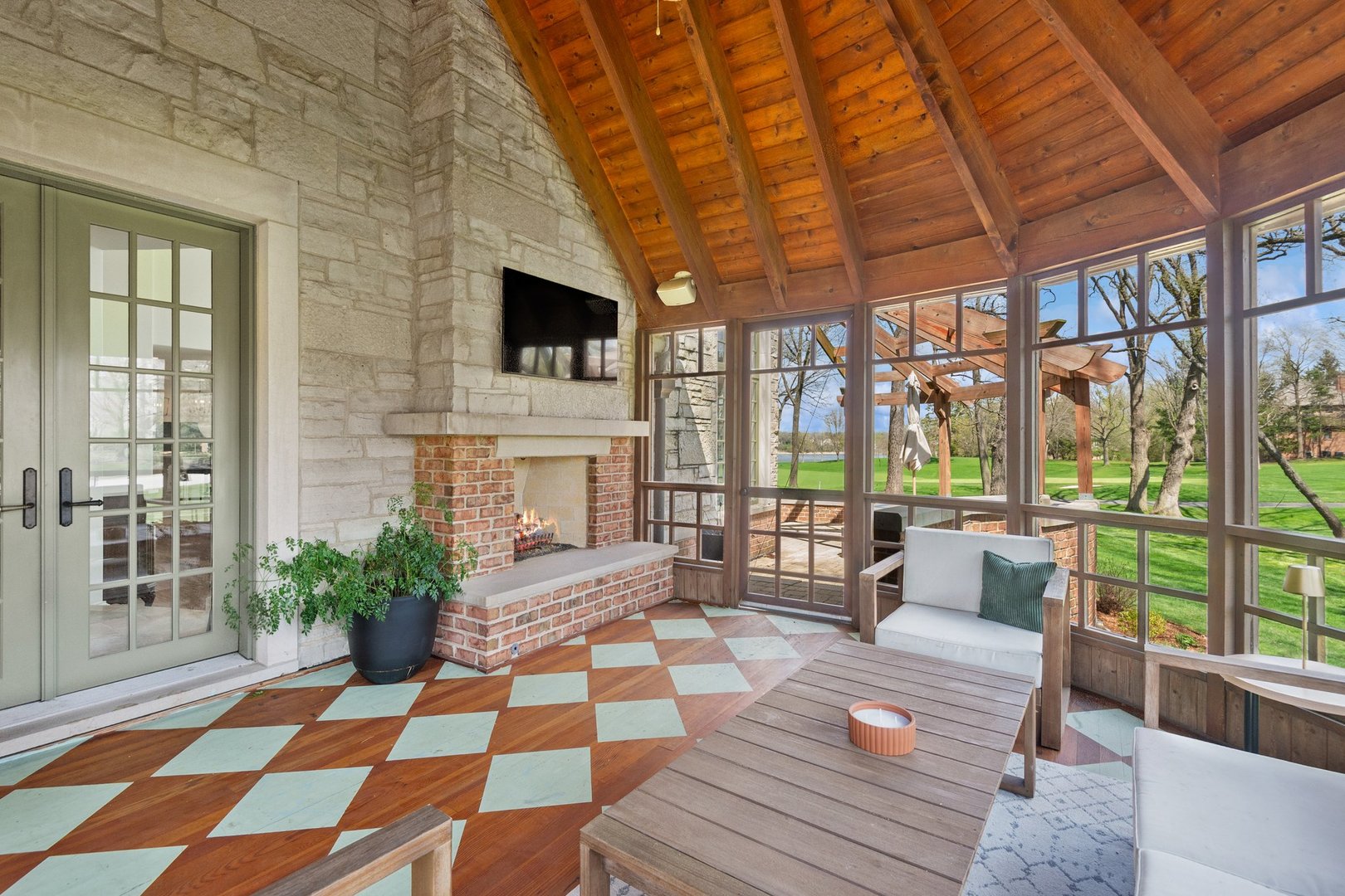 18 Hidden Brook Drive