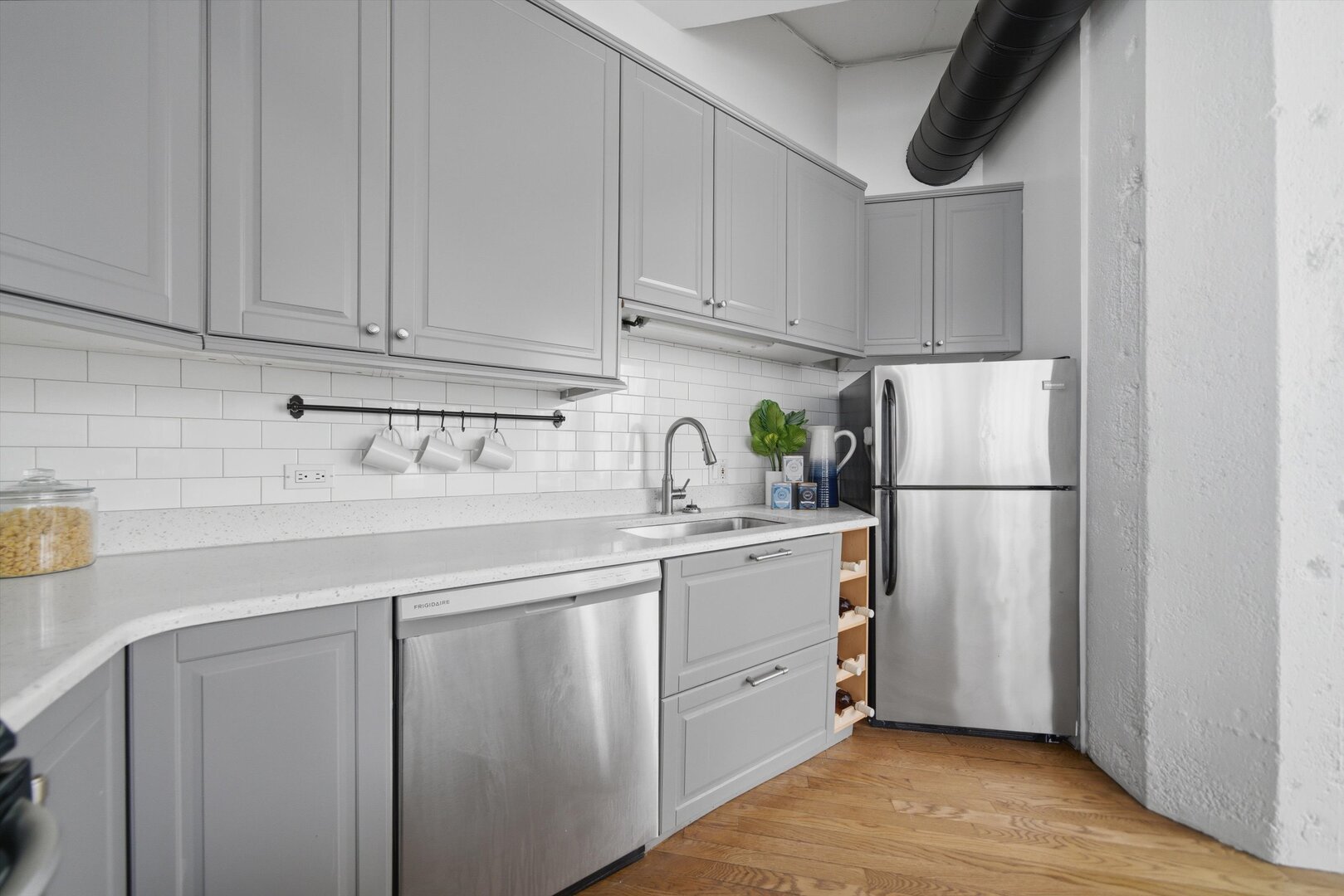 124 W Polk Street Unit: 406