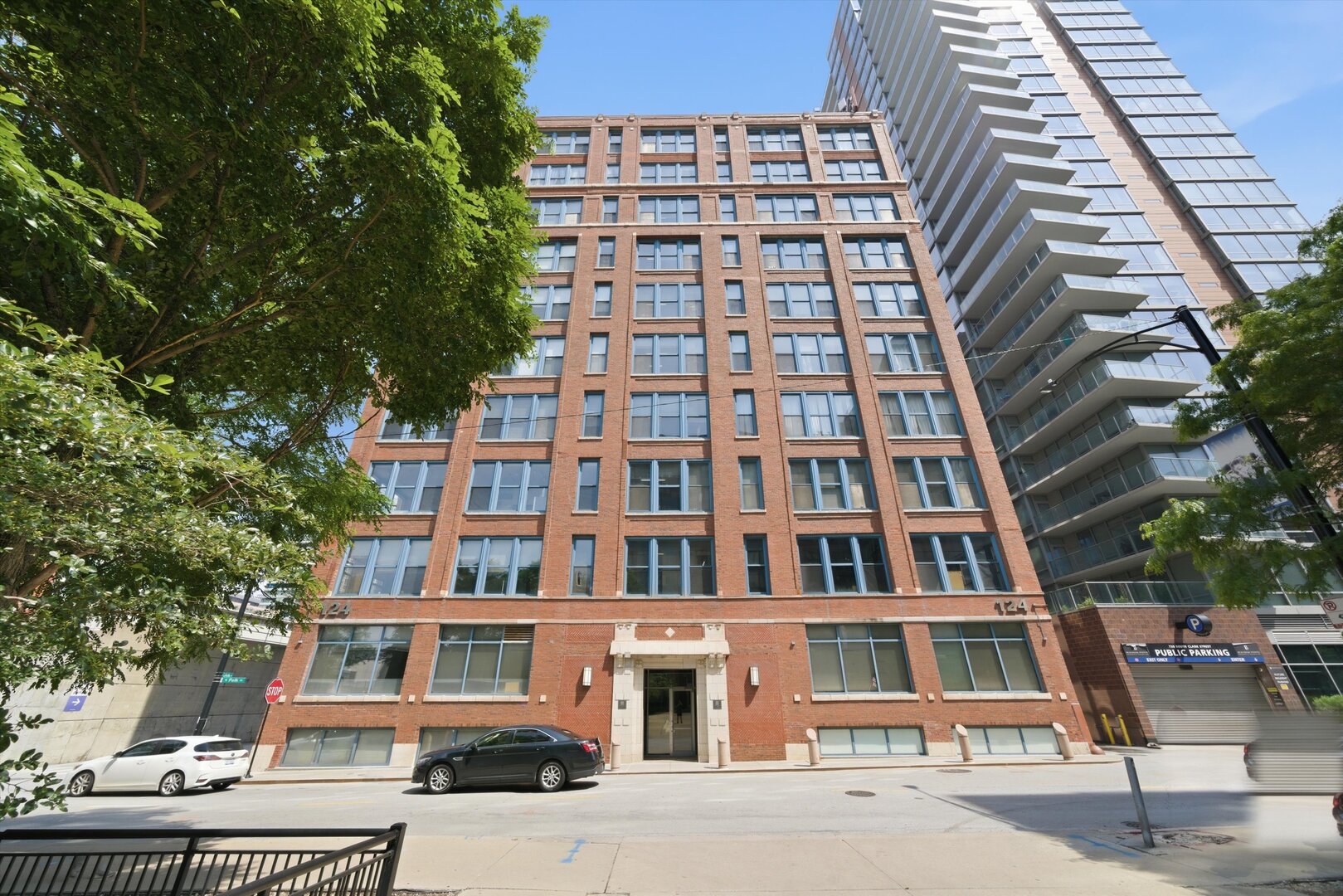 124 W Polk Street Unit: 406