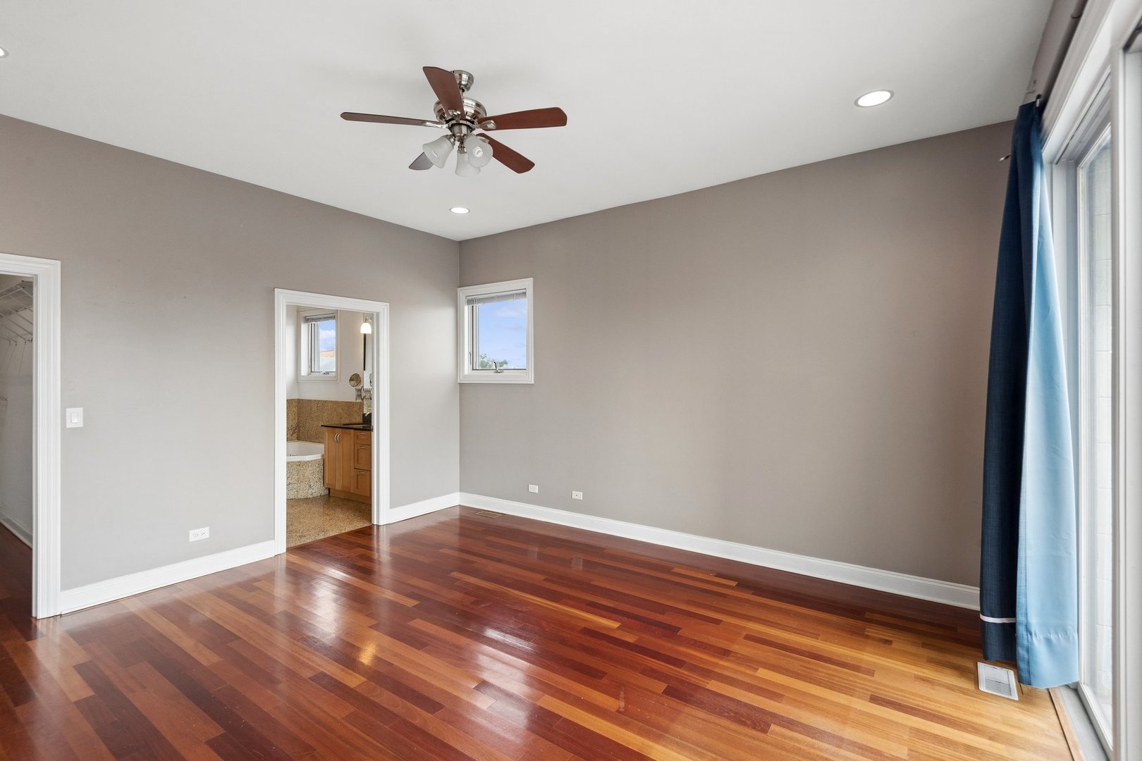 1151 N Damen Avenue Unit: 3C