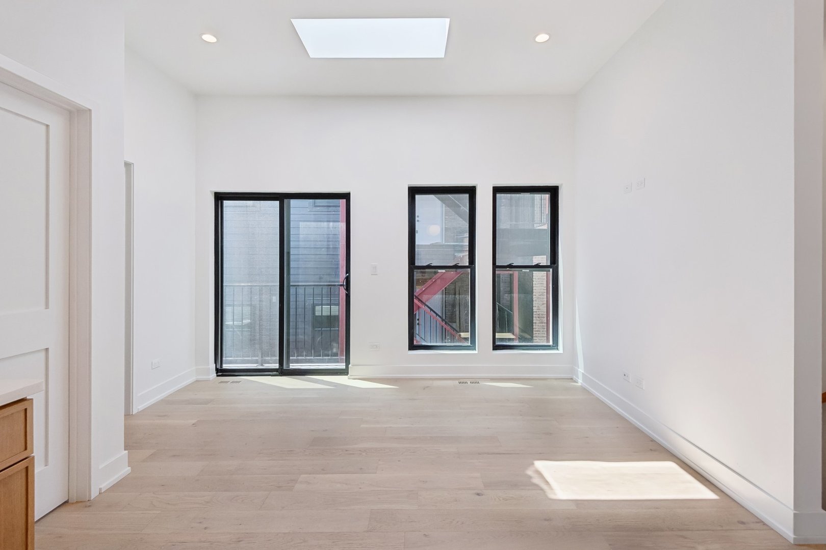 3641 N Wilton Avenue Unit: CH
