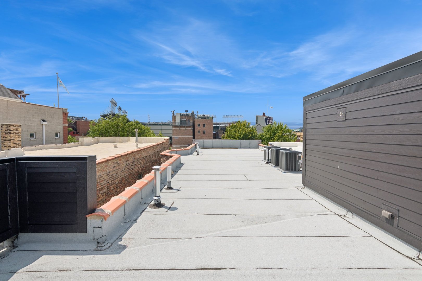 3641 N Wilton Avenue Unit: 3