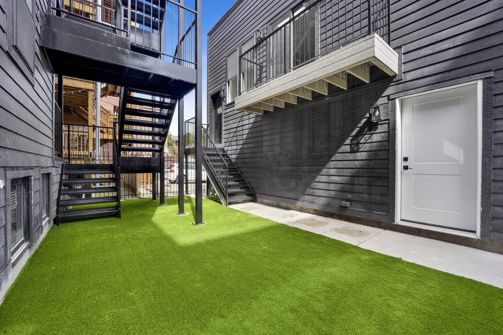 3641 N Wilton Avenue Unit: CH