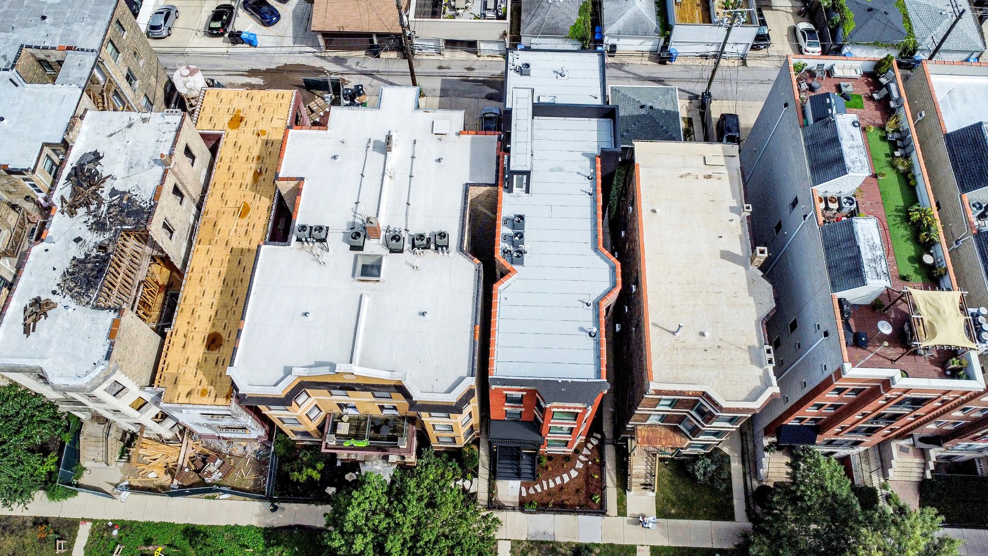 3641 N Wilton Avenue Unit: 1