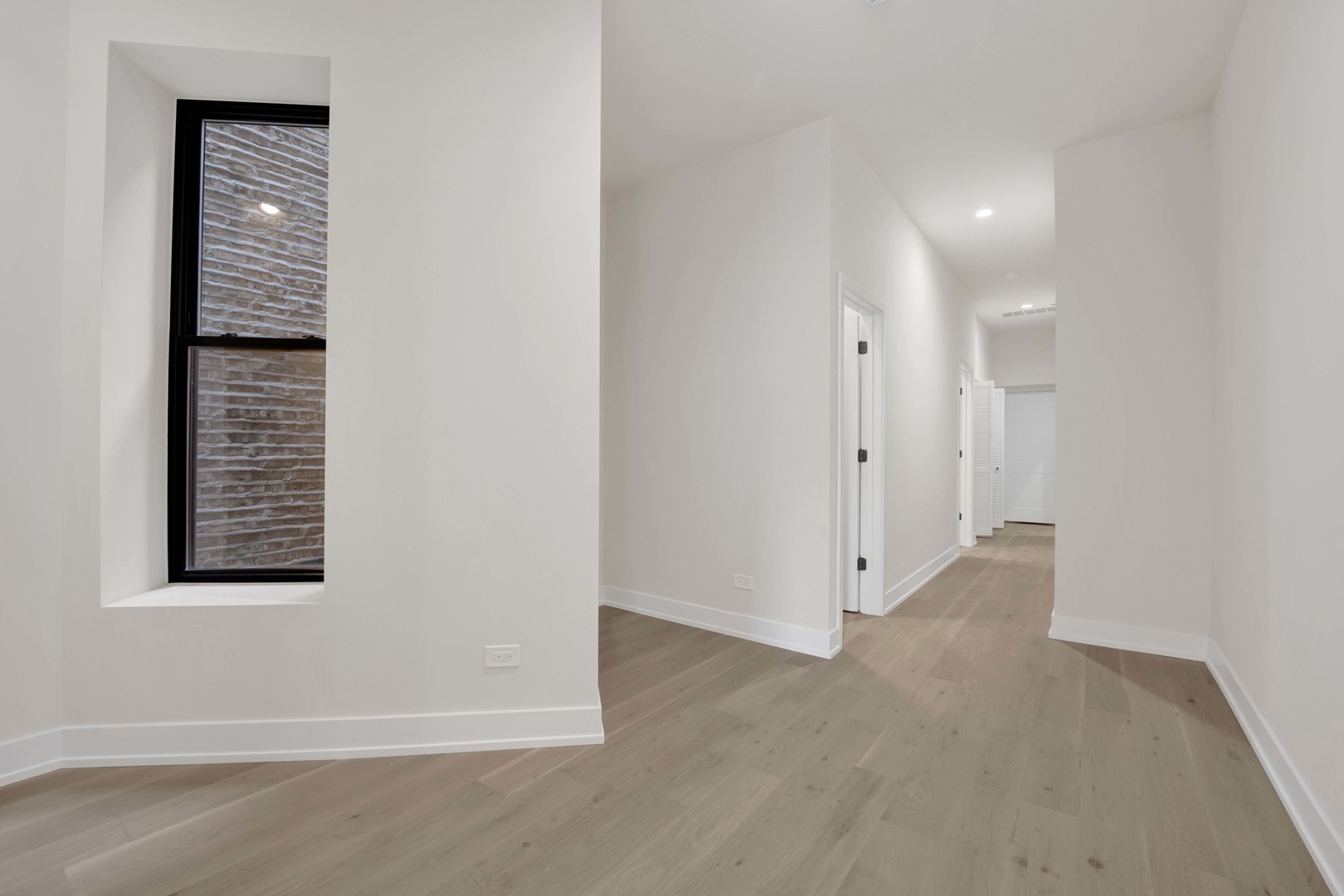 3641 N Wilton Avenue Unit: 1