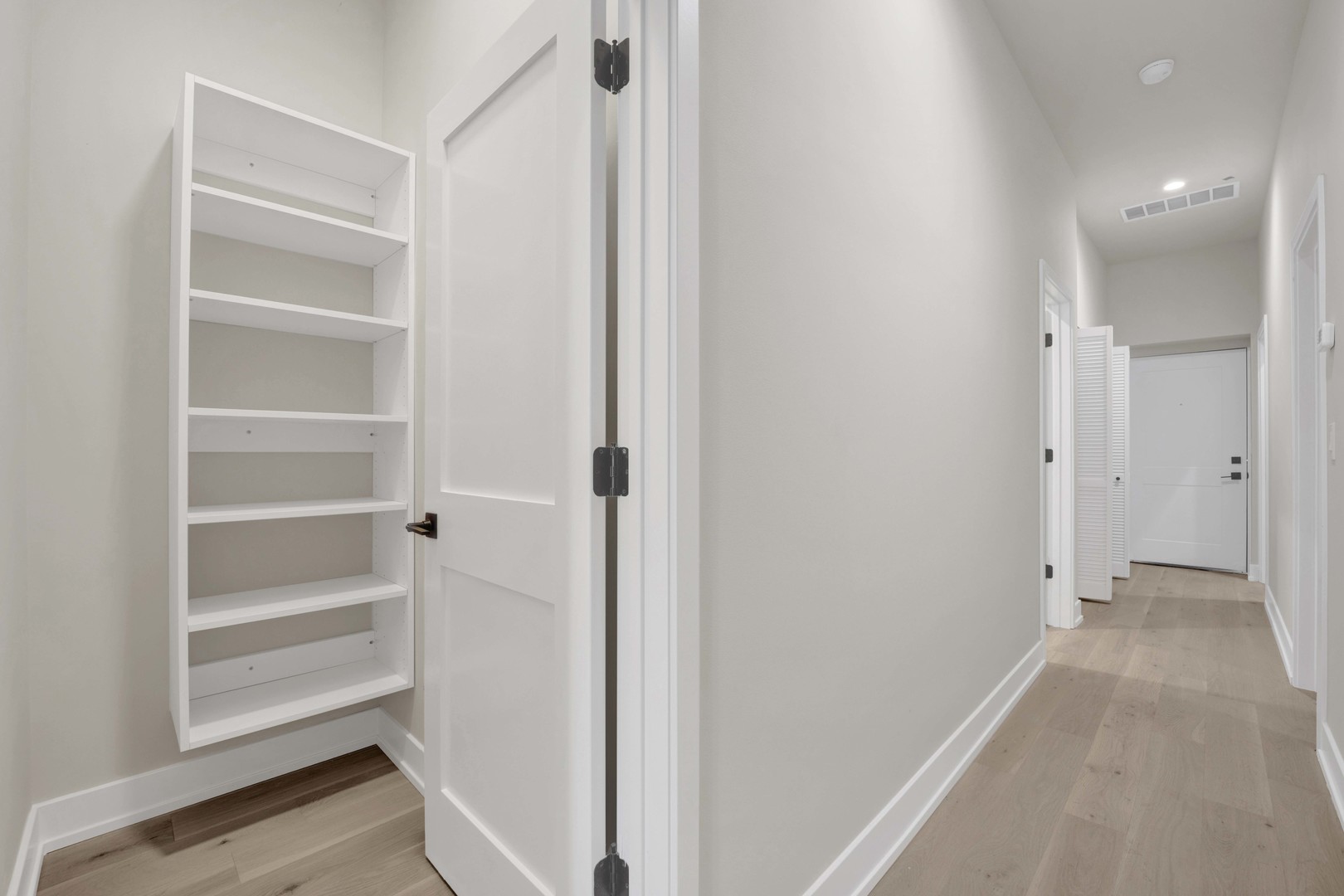 3641 N Wilton Avenue Unit: 1