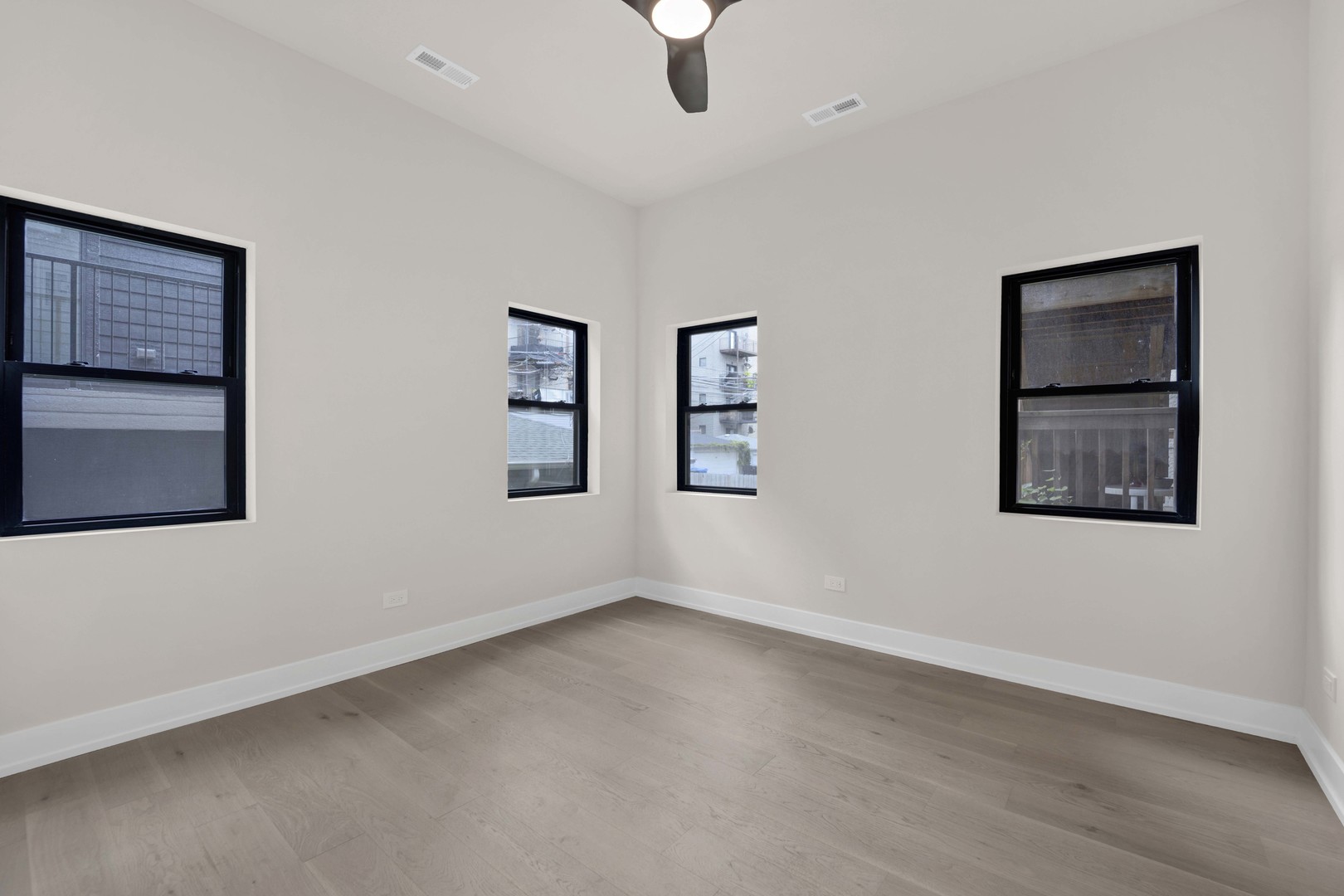 3641 N Wilton Avenue Unit: 1
