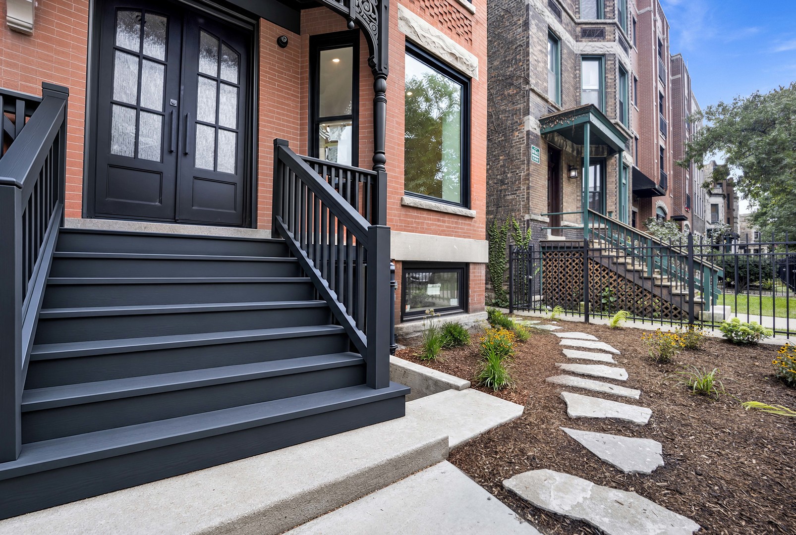 3641 N Wilton Avenue Unit: 1
