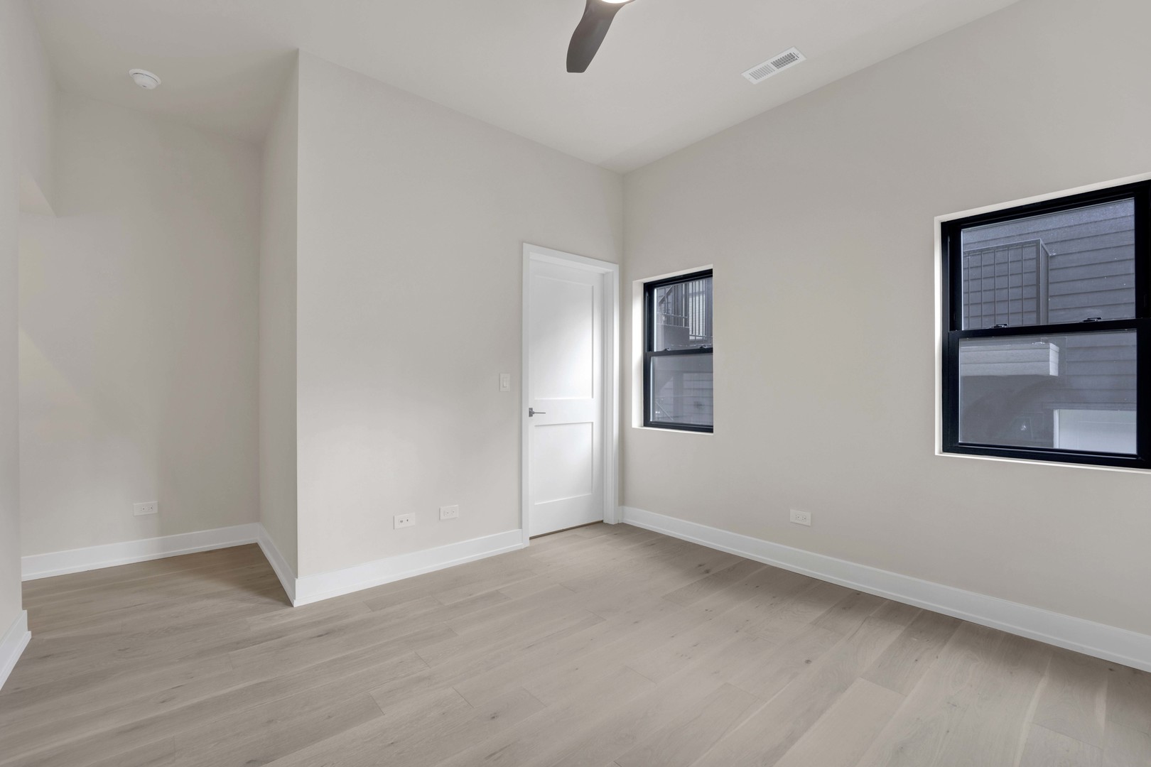 3641 N Wilton Avenue Unit: 1