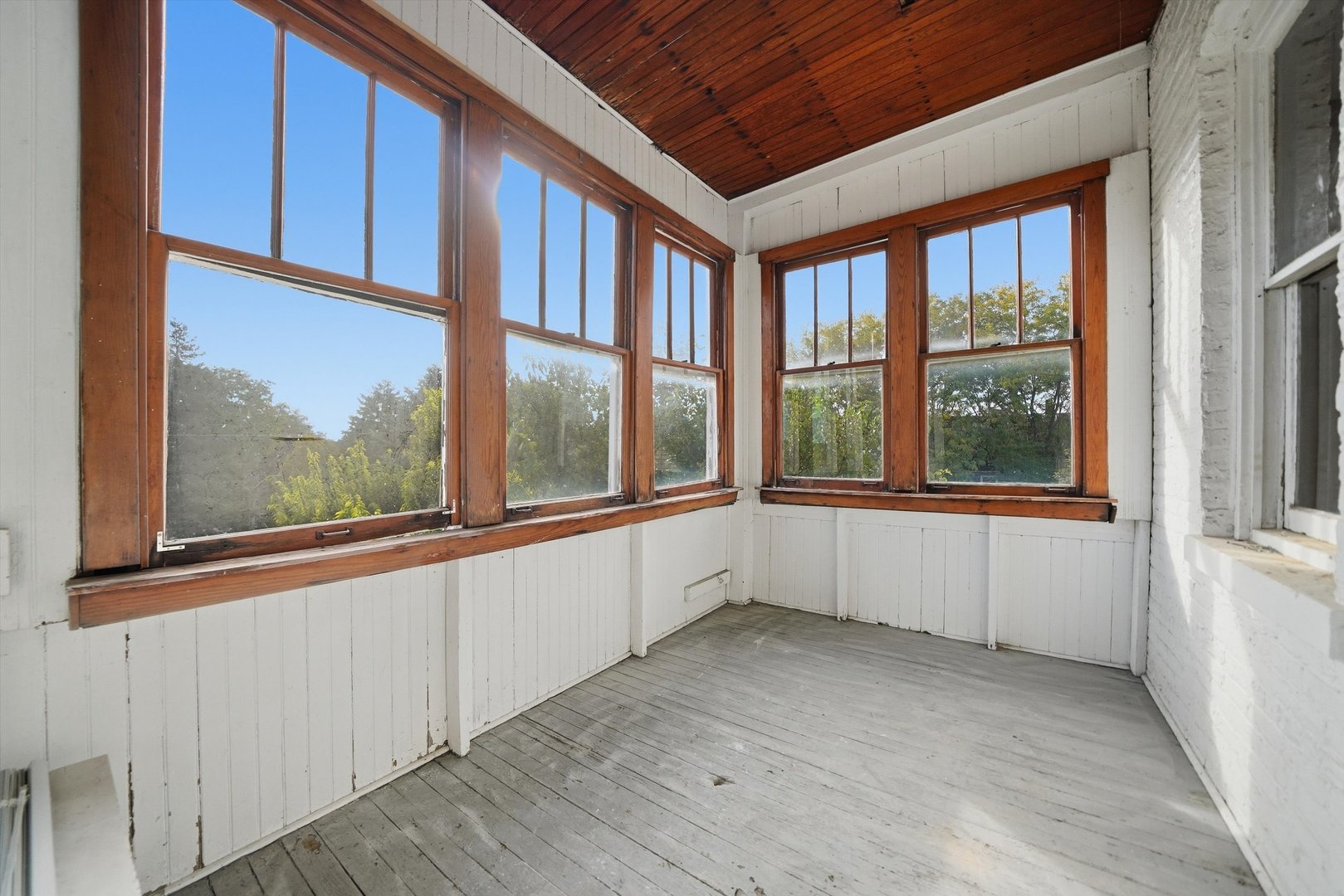 2707 N Central Park Avenue Unit: 3