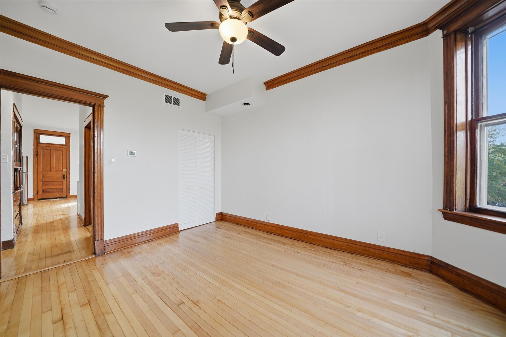 2707 N Central Park Avenue Unit: 3