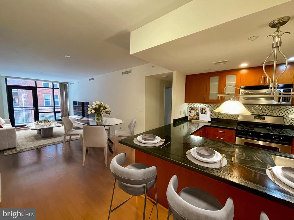 912 F STREET NW Unit: 101