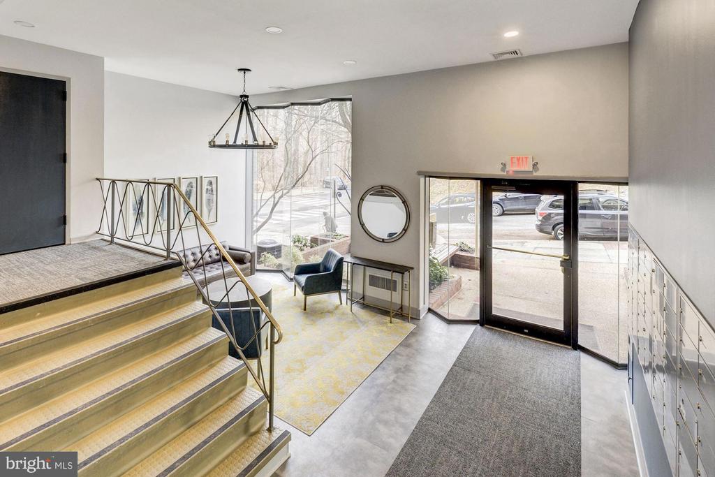 4114 DAVIS PLACE NW Unit: 316