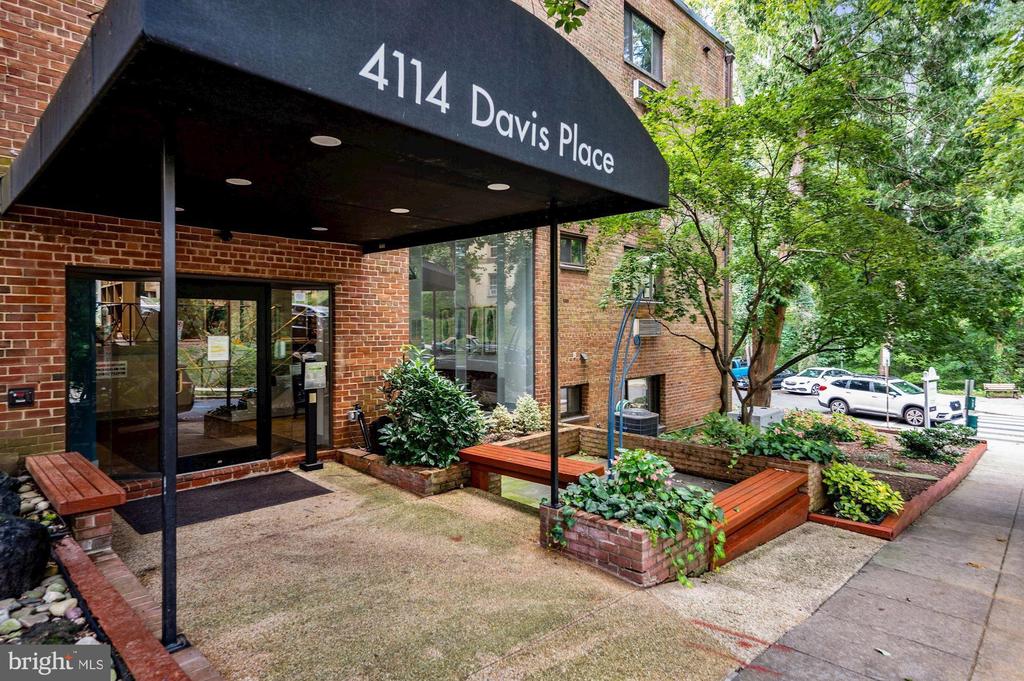 4114 DAVIS PLACE NW Unit: 316