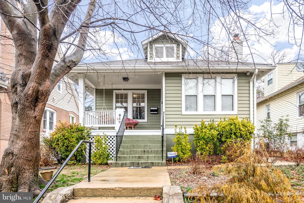 817 ELDER STREET NW Unit: B