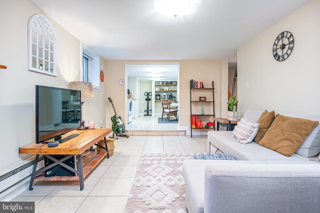 817 ELDER STREET NW Unit: B