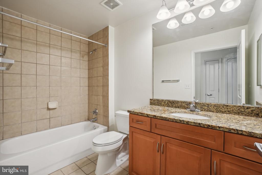1111 25TH STREET NW Unit: 518