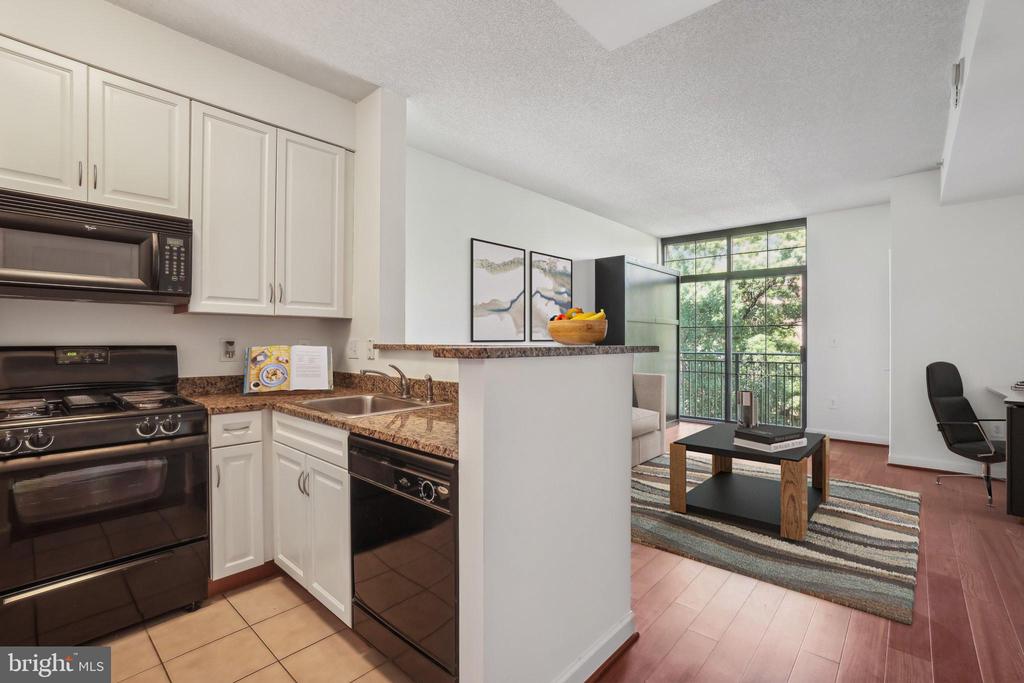 1111 25TH STREET NW Unit: 518