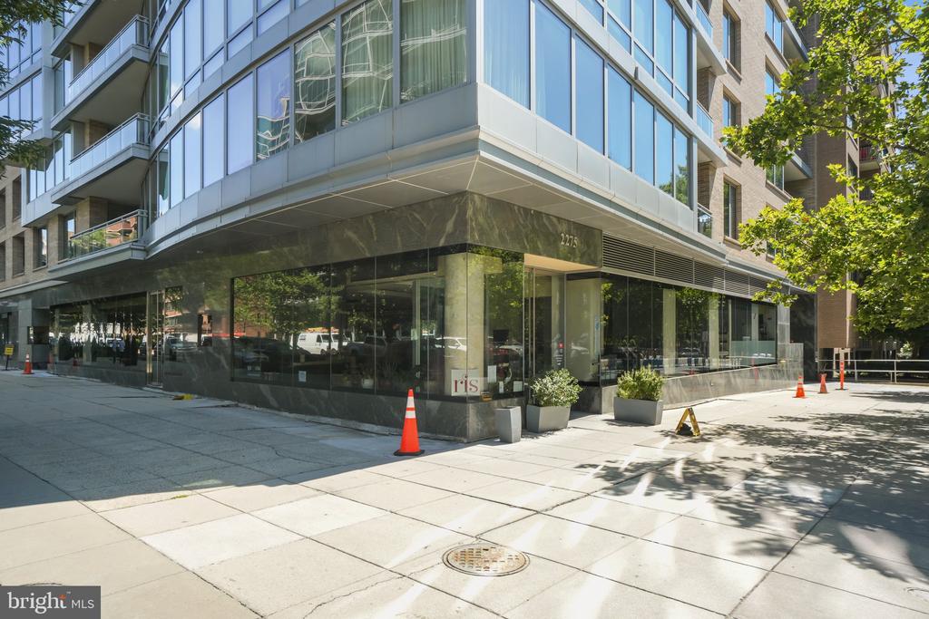 1111 25TH STREET NW Unit: 518