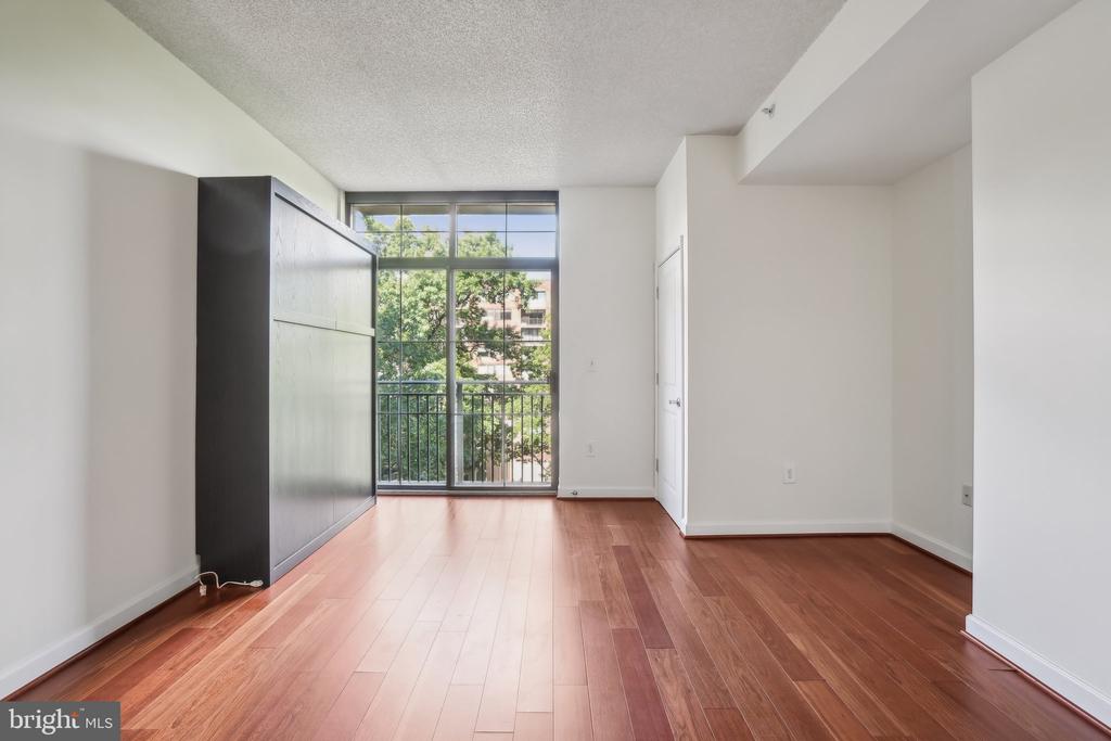 1111 25TH STREET NW Unit: 518