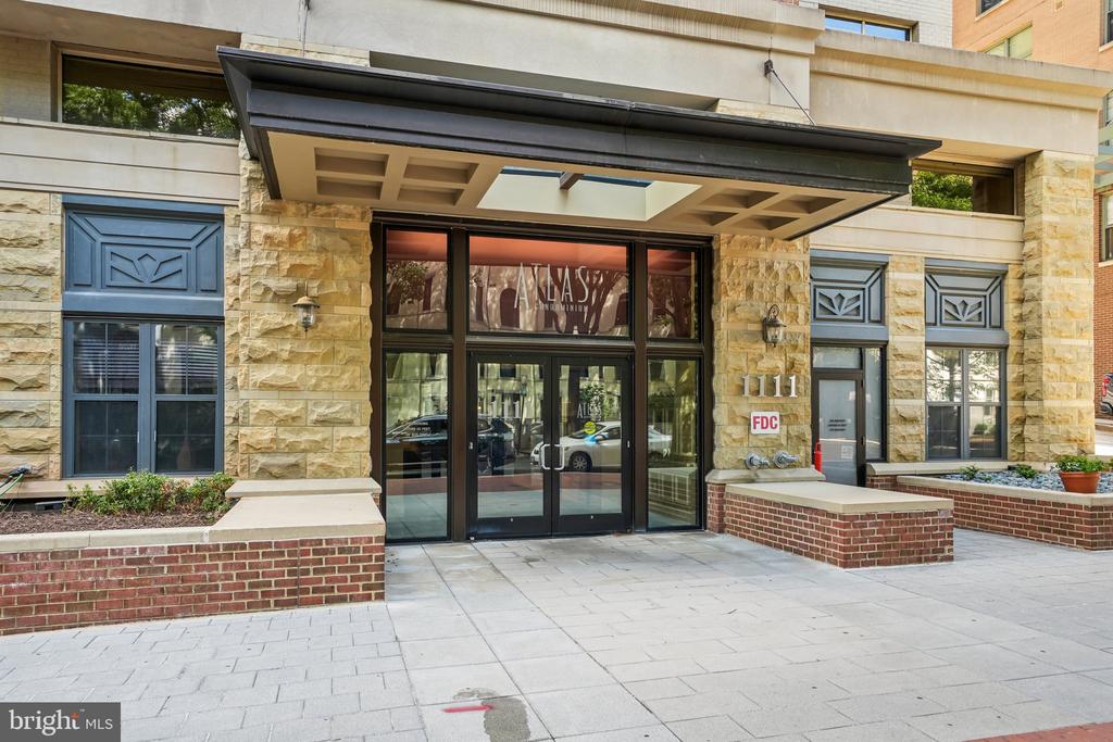1111 25TH STREET NW Unit: 518