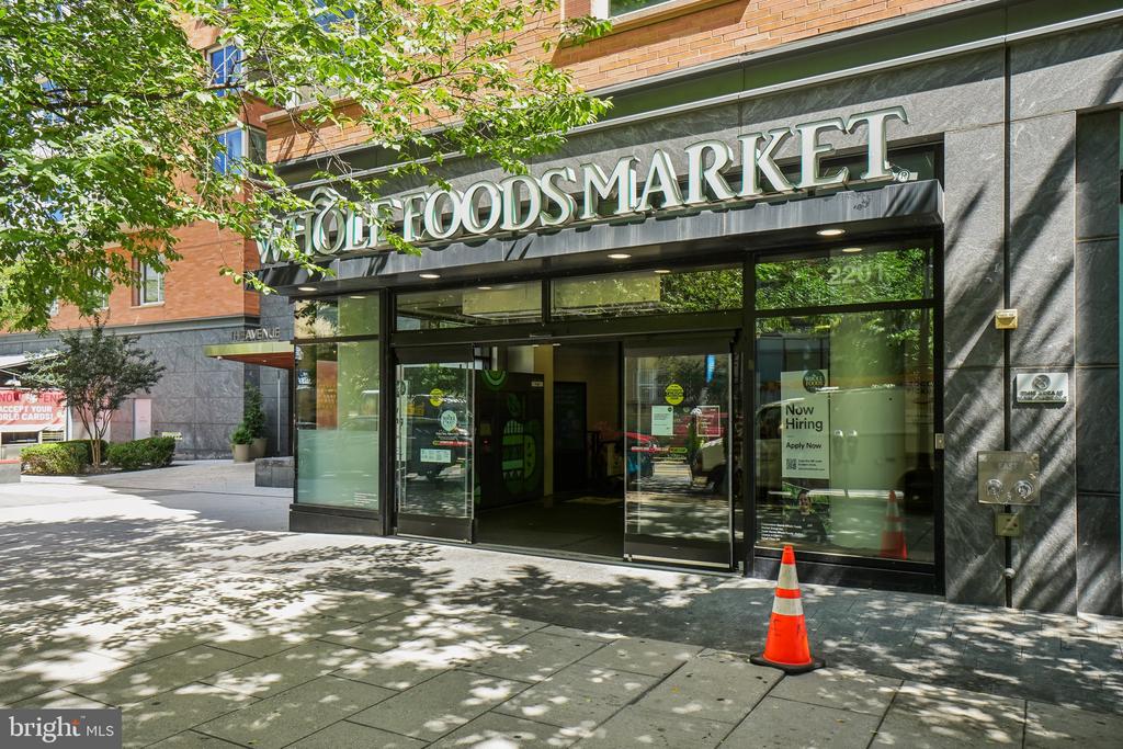 1111 25TH STREET NW Unit: 518